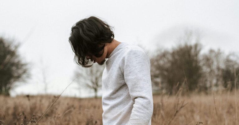 Read more about the article How to Reduce Loneliness